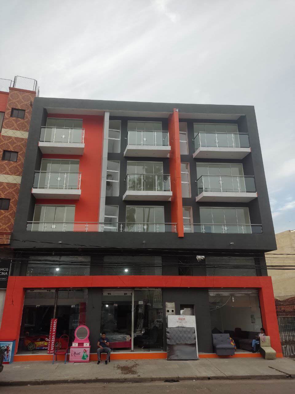 photo1686179464